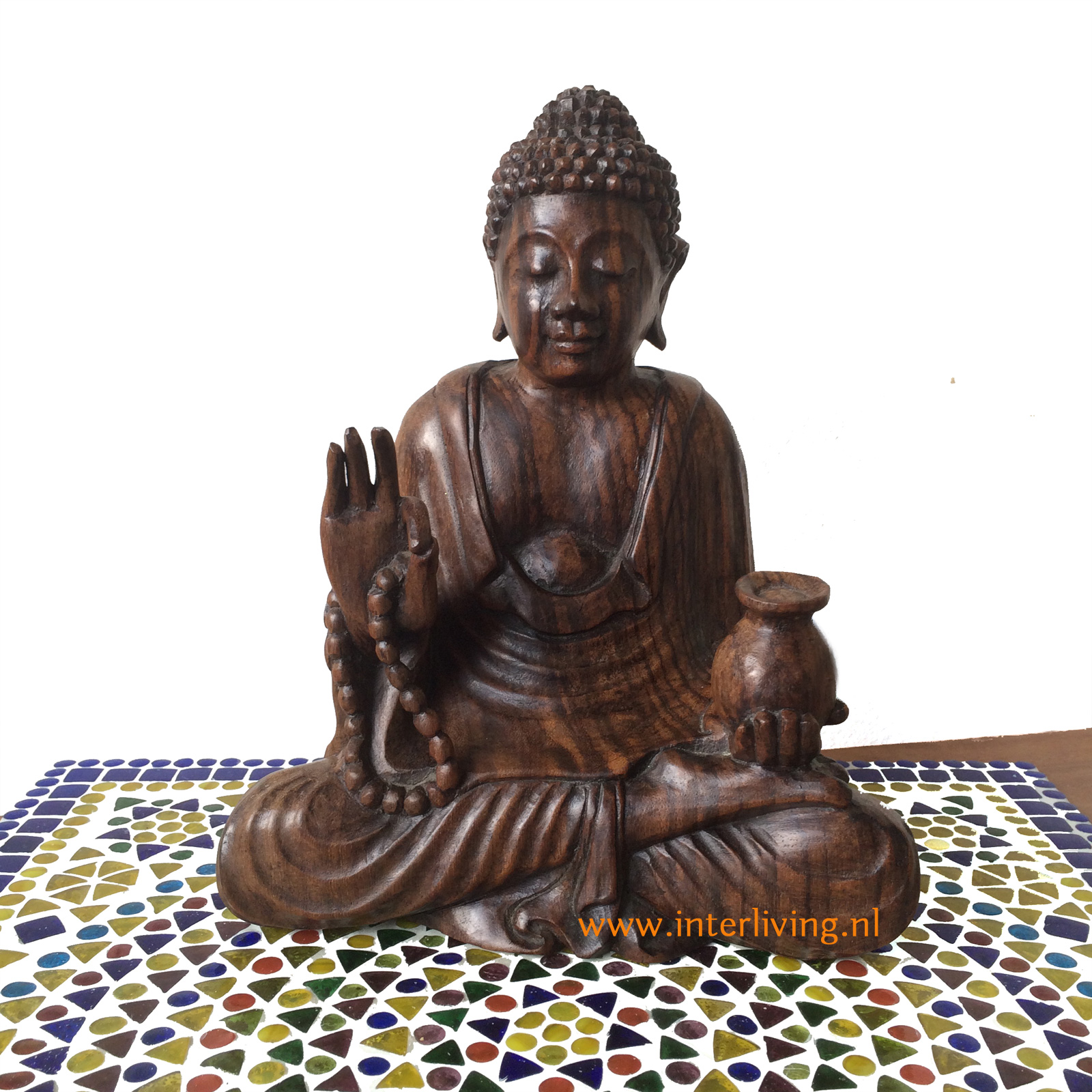 Kreet niveau straal Boeddha's van hout - een handgemaakt houten boeddhabeeld - mudra