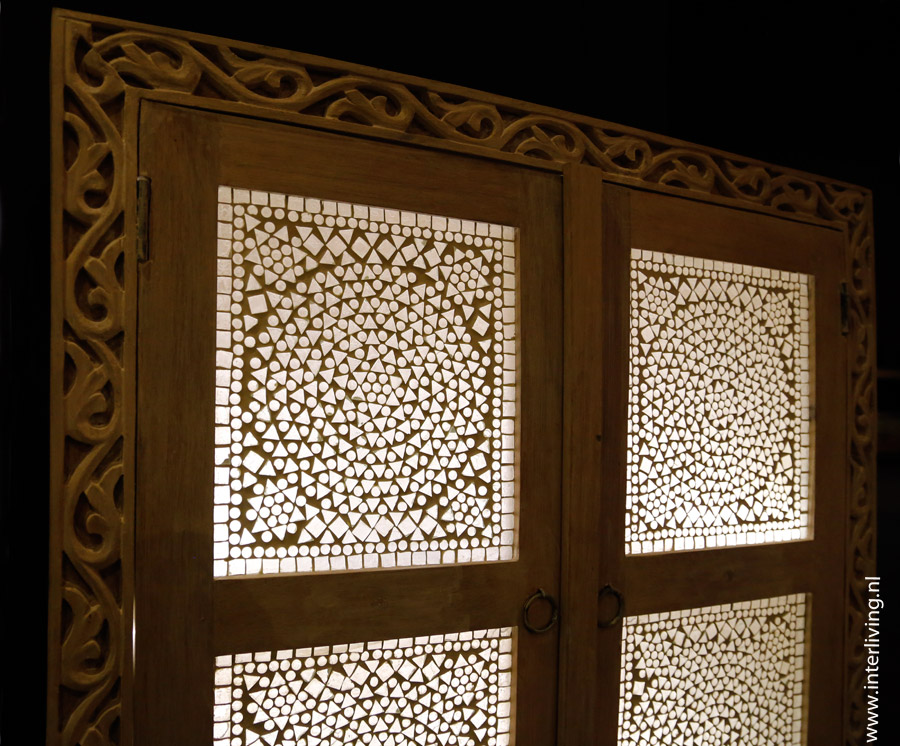 volwassene pastel Chronisch vintage India meubelen met LED sfeerverlichting - verlicht je kast