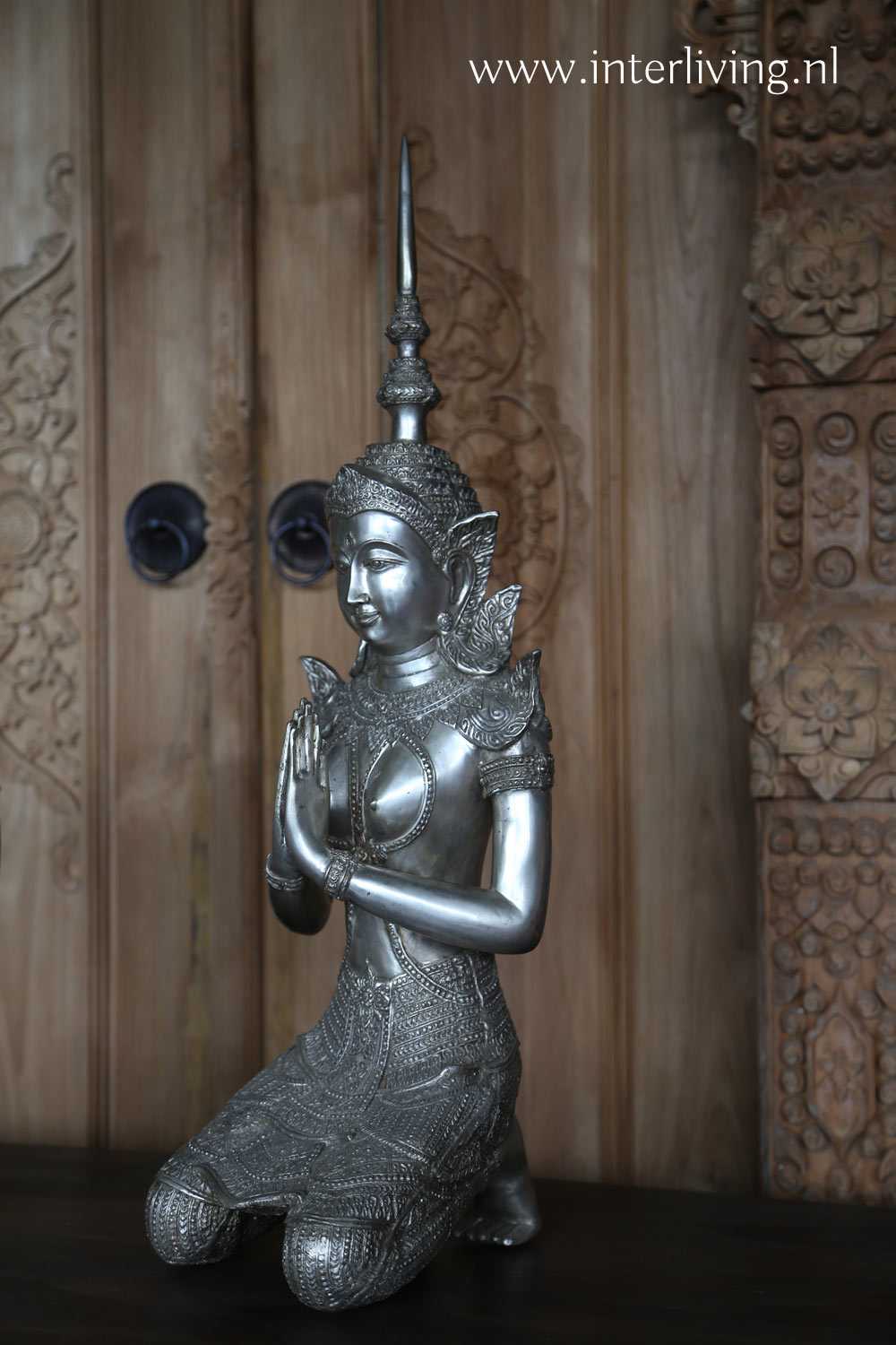 Ijsbeer Woordenlijst Wereldbol boeddha's: Thaise tempelwachters of poortwachters - verzilverd brons