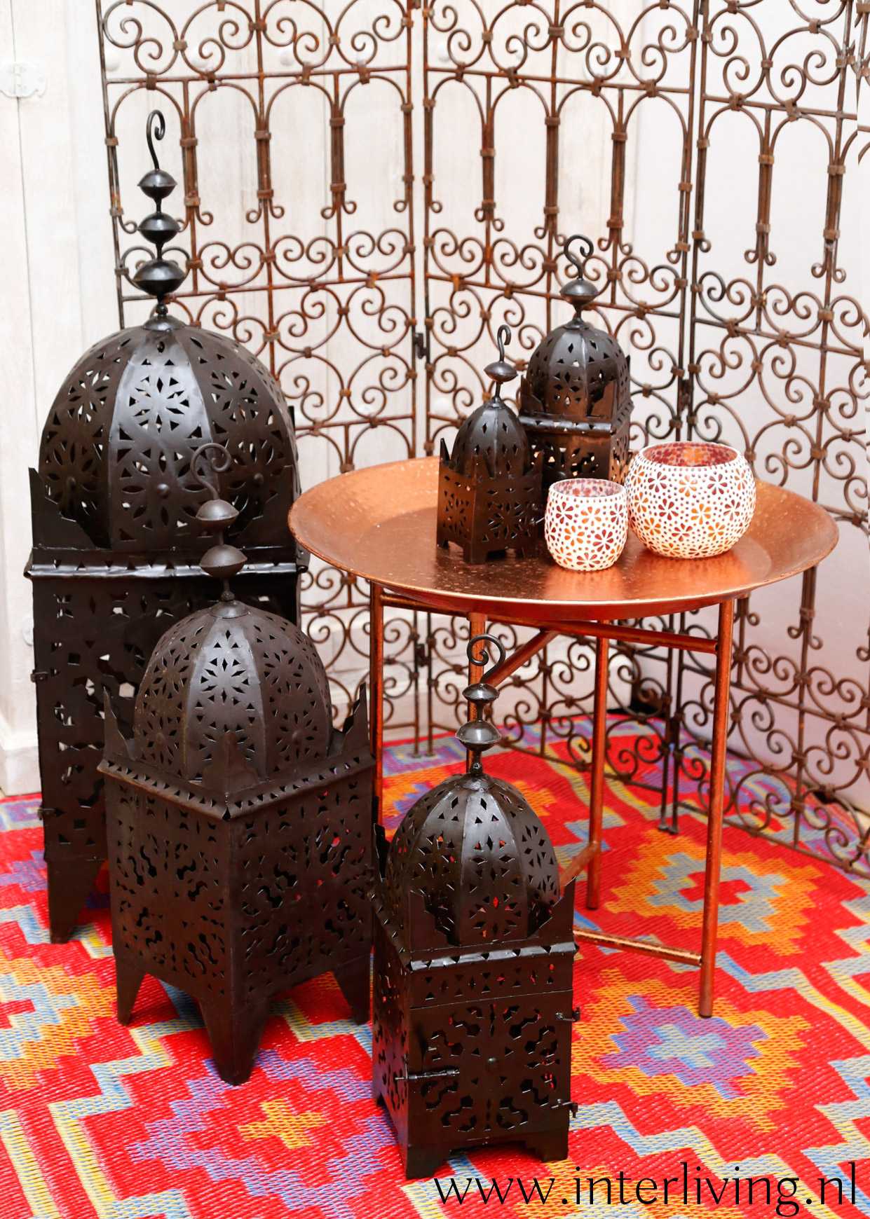 Voorman long paddestoel Sfeervolle zwarte metalen Marokkaanse lantaarn windlicht uit Marrakesh